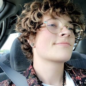 Meet your Posher, Eli